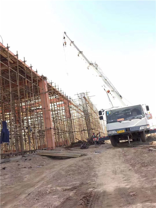 虹口区25 吨、50 吨吊车怎么选？多大重量 / 半径适合对应车型？